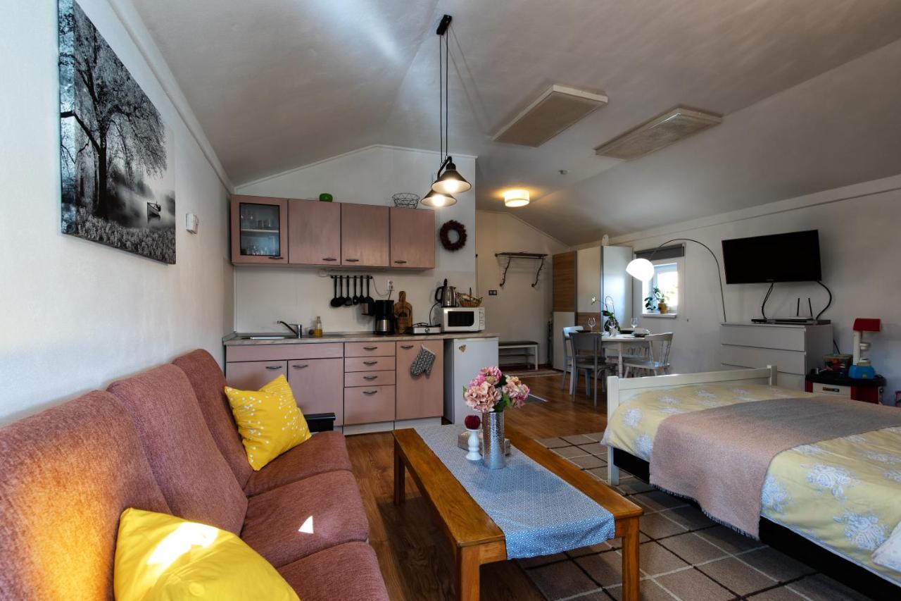 Apartman Lastovicka Stara Lesna Exterior photo